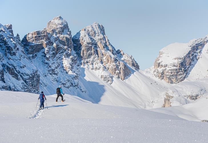 Schneeschuhwandern zu den Drei Zinnen